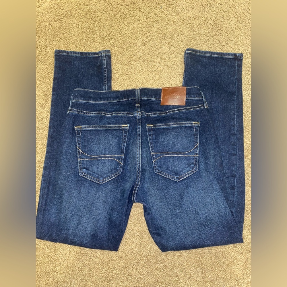 Dark navy blue hollister jean barely worn